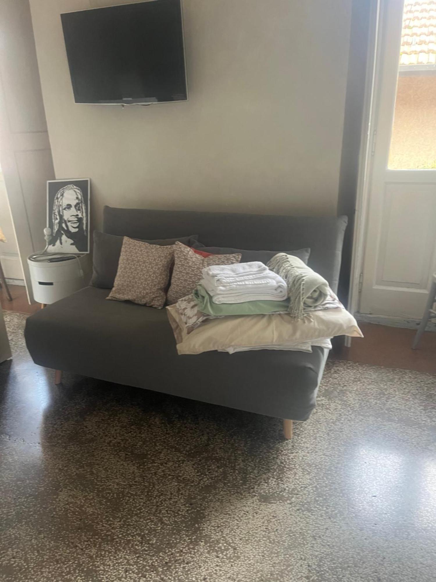 Come A Casa Castelletto sopra Ticino Eksteriør billede